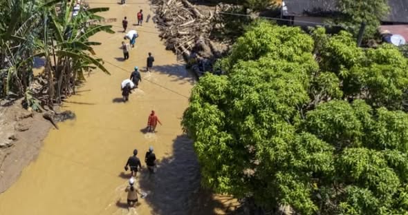 ရေဘေးသင့်နေတဲ့ အင်ဒိုနီးရှားနဲ့ သီရိလင်္ကာမှား မိုးဆက်လက်ရွာသွန်းမယ်လို့ သတိပေး