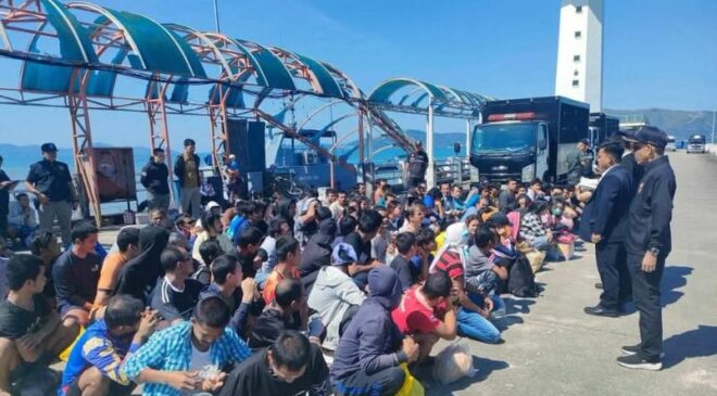 ဥပဒေချိုးဖောက်တဲ့ နိုင်ငံခြားသားတွေကို ပြည်နှင်ဒဏ်ပေးမယ့် စည်းမျဥ်းသစ် ထိုင်းမှာ ဒီနေ့စတင်