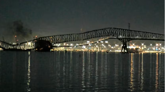 အမေရိကန် ဘော်လ်တီမိုးမြို့မှာ ကွန်တိန်နာသင်္ဘောတိုက်မိပြီး ဖရန့်စစ်စကော့ကီ တံတားကျိုးကျ
