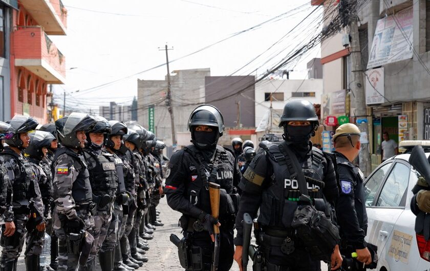 အီကွေဒေါမှာ လက်နက်ကိုင်အကြမ်းဖက်မှုတွေကြောင့် ပြည်နယ်ငါးခုမှာ အရေးပေါ်အခြေအနေ ကြေညာ