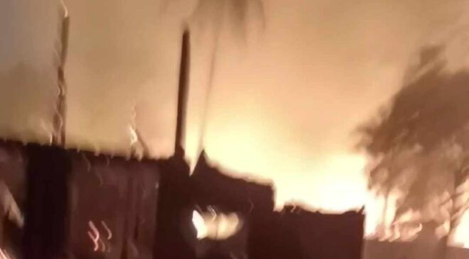 ကချင်မှာ တိုက်ပွဲတွေကြောင့် မိုးမောက်ဈေးနဲ့ နေအိမ်တချို့ မီးလောင်ပျက်စီး