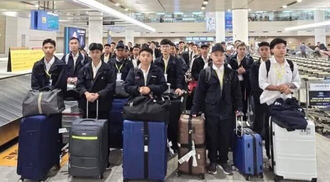 ပြည်ပပြန်လည် ထွက်ခွာခွင့်ကို ထွက်ခွာမယ့်နေ့မှ ချ​ပေးသလို ​နောက်ကျမှ​ပေးတာ​တွေ​ကြောင့် ပြည်ပမှာအလုပ်လုပ်ရသူ​တွေ အခက်​တွေ့