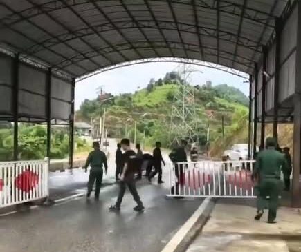 ဒေသအတွင်း စစ်ဆေးရေးဂိတ်တွေကို “ဝ” တပ်ဖွဲ့ ဖယ်ရှား