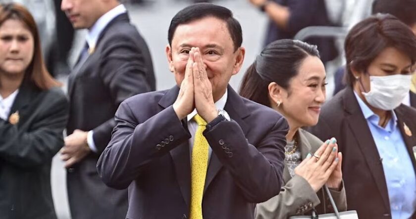 ထိုင်းဝန်ကြီးချုပ်ဟောင်း သက်ဆင် ထောင်တနှစ်ကျခံဖို့ တရားရုံးချုပ် အမိန့်ချ