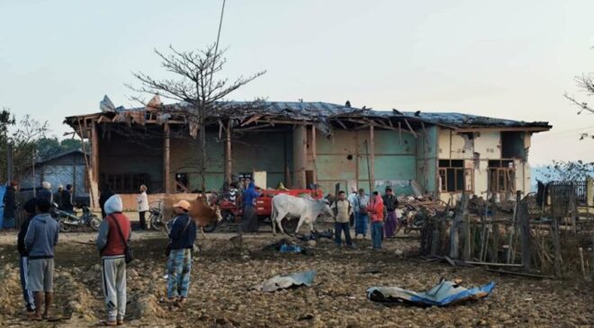 မော်လူးမြို့နယ်မှာ လေကြောင်းတိုက်ခိုက်ခံရပြီး ဒေသတွင်းလက်နက်ကိုင်အဖွဲ့က ငါးယောက်သေဆုံး