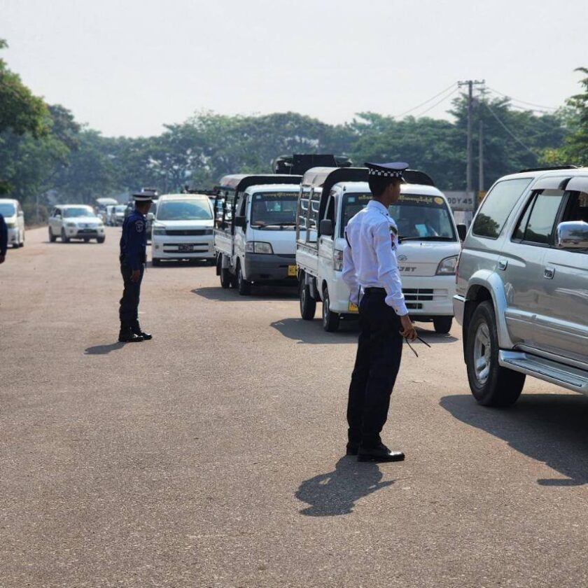 ဒီ​နေ့ပြန်ဖွင့်တဲ့ မြဝတီ – ကော့ကရိတ် – ဘားအံ အာရှလမ်းမကြီးမှာ ကား​​​သေးတွေ အတားအဆီး အစစ်ဆေးမရှိ