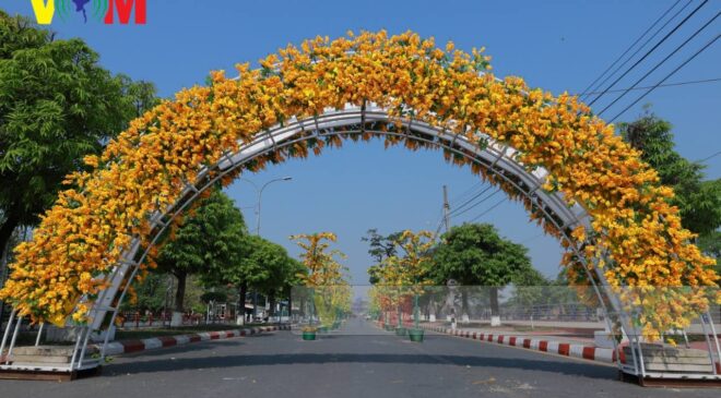 မြန်မာ့ရိုးရာ အတာသင်္ကြန်အတွက် မန္တလေးမှာ ဘာတွေပြင်ဆင်ထားလဲ၊ ယာဥ်အပ်နှံခ သတ်မှတ်နှုန်းထားထက် ပိုကောက်ခံလို့ တိုင်ကြားသူရှိရင် အရေးယူမယ်