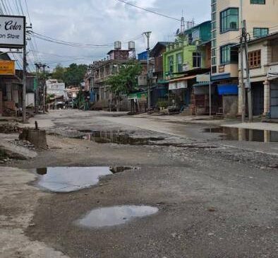 ဖားကန့် လုံးခင်းတိုက်ပွဲ ပြင်းထန်​နေလို့ သေဆုံးသူ​တွေရှိလာတာအပြင် ကုန်​စျေးနှုန်း​​တွေ အဆမတန်မြင့်