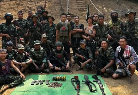 ရေးဘီလူးအဖွဲ့ ဌာနချုပ်တပ်စခန်း လေကြောင်းကနေဗုံးကြဲခံရလို့ ၁၂ ယောက်သေ ၊ ဒဏ်ရာရသူ ၂၀ လောက်ရှိ