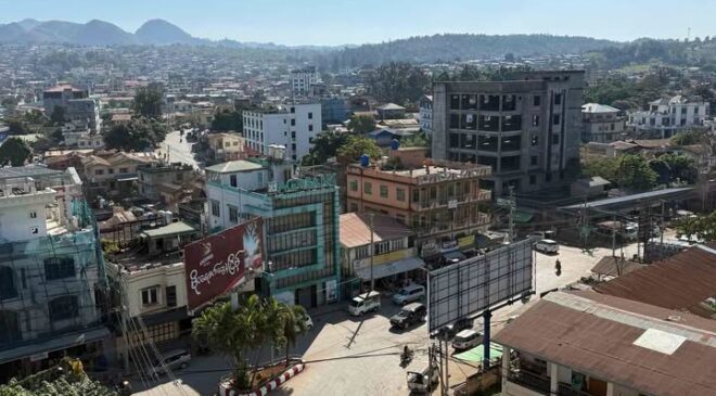 တရားမဝင်ကုန် ဖမ်းဆီးမှုတွေ များနေတာကြောင့် လားရှိုးမြို့တွင်းမှာ အရောင်းအဝယ်တွေ မဖြစ်