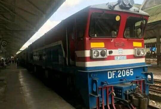ပိတ်ထားတာ တနှစ်ကြာပြီဖြစ်တဲ့ ပြည် – ပုဂံရထားလမ်းပိုင်းကနေ ပုဂံရထားပြန်ပြေးဆွဲမယ်၊ ပုဂံရထားစီးနင်းမှုနူန်းသိသိသာသာ လျော့ကျ