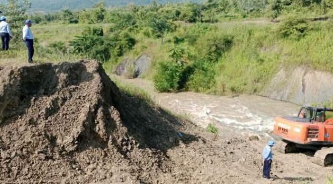 မြန်အောင်က မမြဆည်ဘောင် တမံ ပေ ၂၀၀ ပြိုကျလို့ ကျေးရွာတချို့အရေးပေါ်ရွှေ့၊ ရေပိုလွှဲကနေ ရေထုတ်နေ
