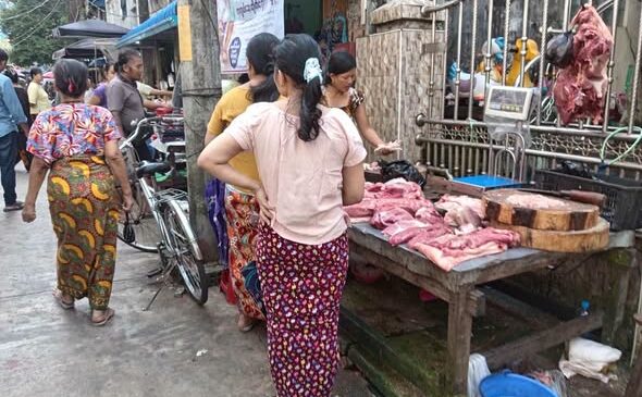 ချွေတာရေးနွံထဲက အိမ်ရှင်မများ